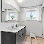 11 Bedroom Pet Friendly In * Rønde