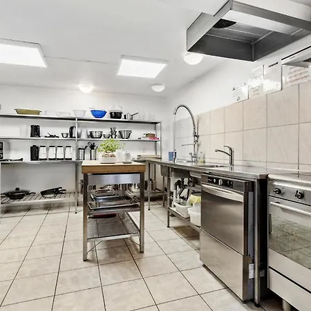11 Bedroom Pet Friendly In * Rønde