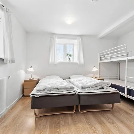 펜션 11 Bedroom Pet Friendly In *