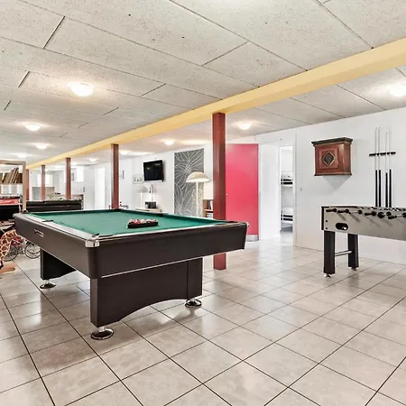 11 Bedroom Pet Friendly In * Rønde