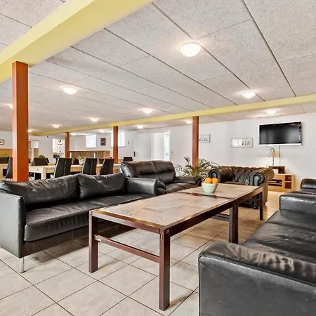 11 Bedroom Pet Friendly In