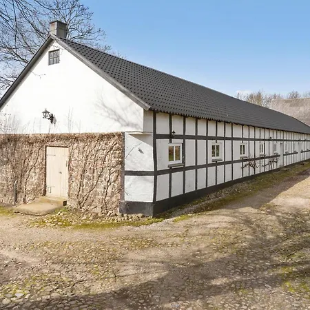 11 Bedroom Pet Friendly In * Rønde