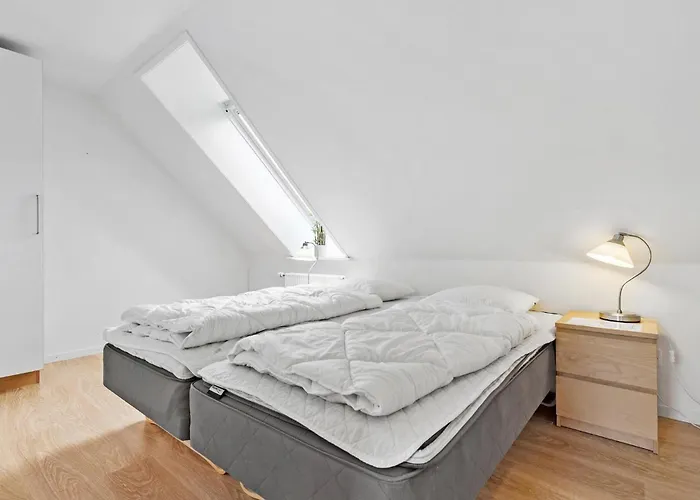 펜션 11 Bedroom Pet Friendly In *