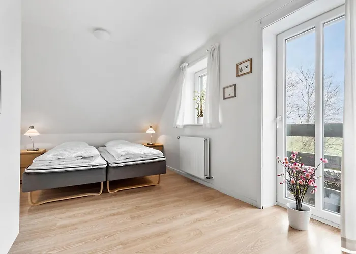 펜션 11 Bedroom Pet Friendly In Rønde