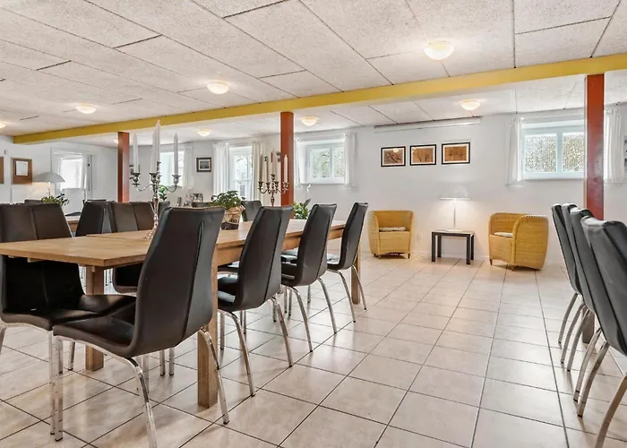 11 Bedroom Pet Friendly In