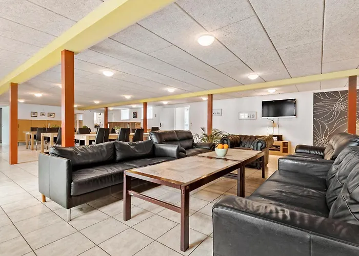 11 Bedroom Pet Friendly In