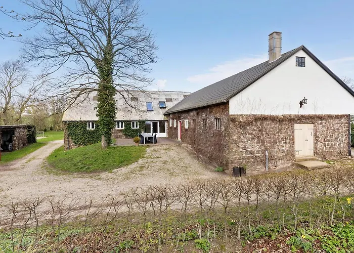 11 Bedroom Pet Friendly In * Rønde