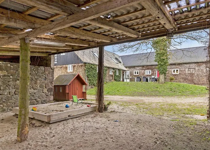 11 Bedroom Pet Friendly In * Rønde